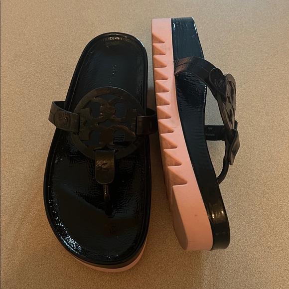 Tory Burch Miller Cloud lug sandals patent black and pink - Picture 2 of 7